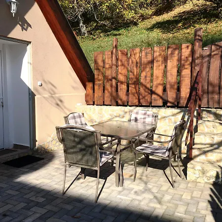 Bobita Haza Apartment Epleny