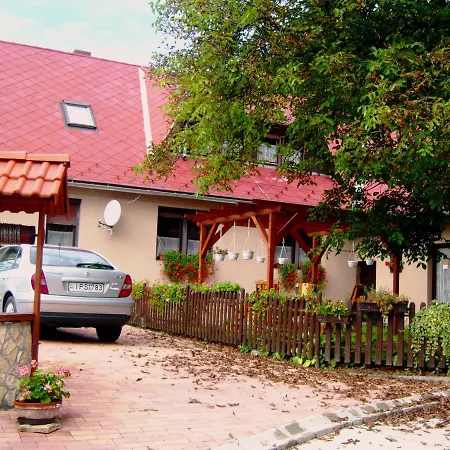 Apartment Bobita Haza *